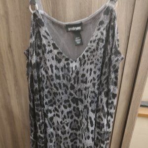 Lane Bryant cold shoulder grey blouse with animal print Size 22-24